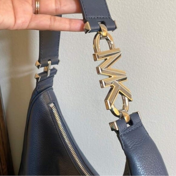 Michael Kors shoulder handbag - Picture 4 of 8